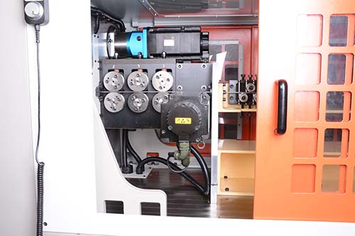 選線材折彎機(jī)，看了貝朗再定機(jī)