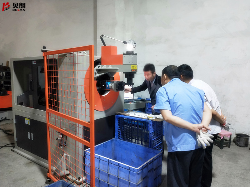 貝朗技術(shù)培訓客戶處員工現(xiàn)場