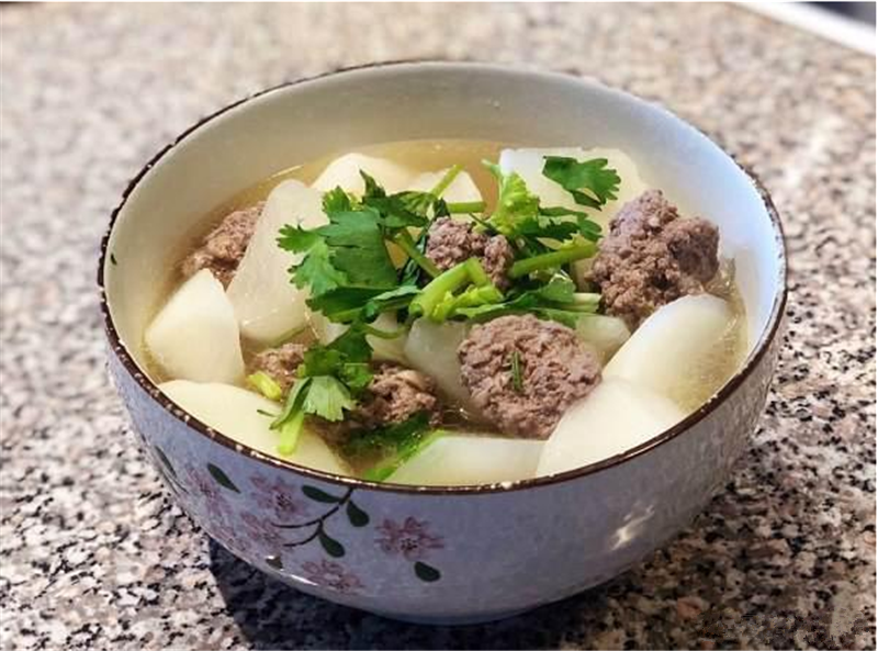 冬至節(jié)，貝朗線成型機(jī)小編告訴您應(yīng)該吃這個(gè)食物